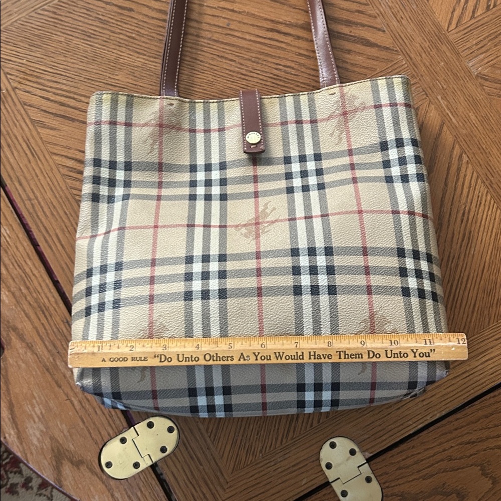 Vintage Burberry Tan and Brown Checkered Tote Bag - Picture 11 of 16
